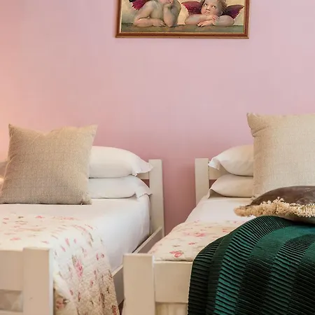 Pf Lejlighed Rom